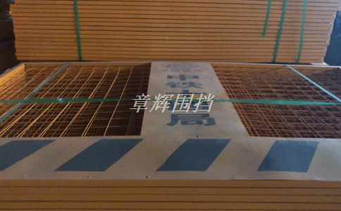 金屬圍擋的材質對其清洗方式有何影響？(探究不同材質金屬圍擋的清洗方法)