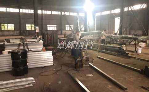 金屬圍擋在環(huán)保和節(jié)能方面的效果如何評估和比較？