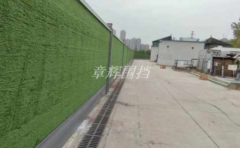 金屬圍擋的耐火性能和安全性如何考慮？
